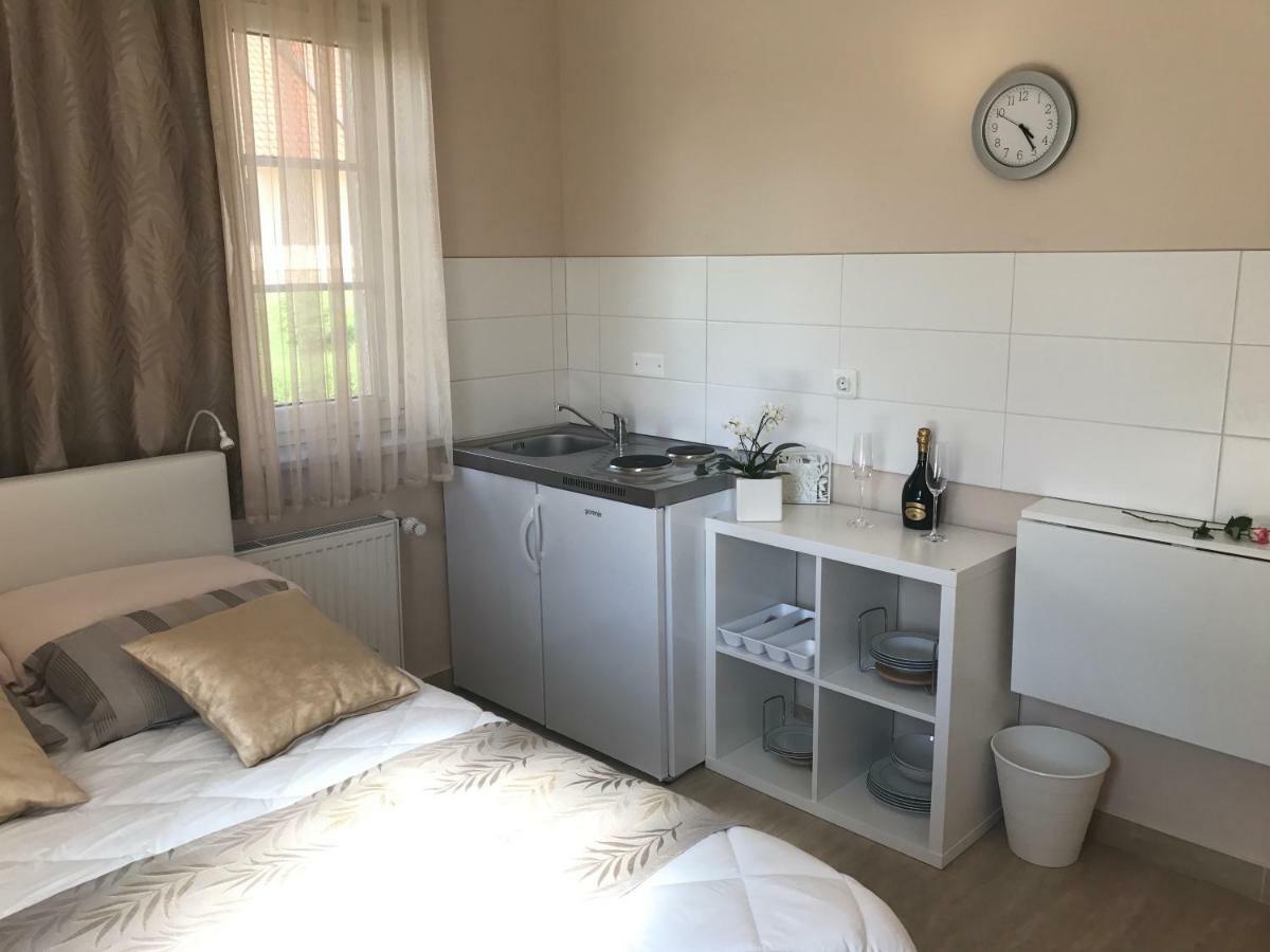 Linden Garden Apartment بوستوينا المظهر الخارجي الصورة