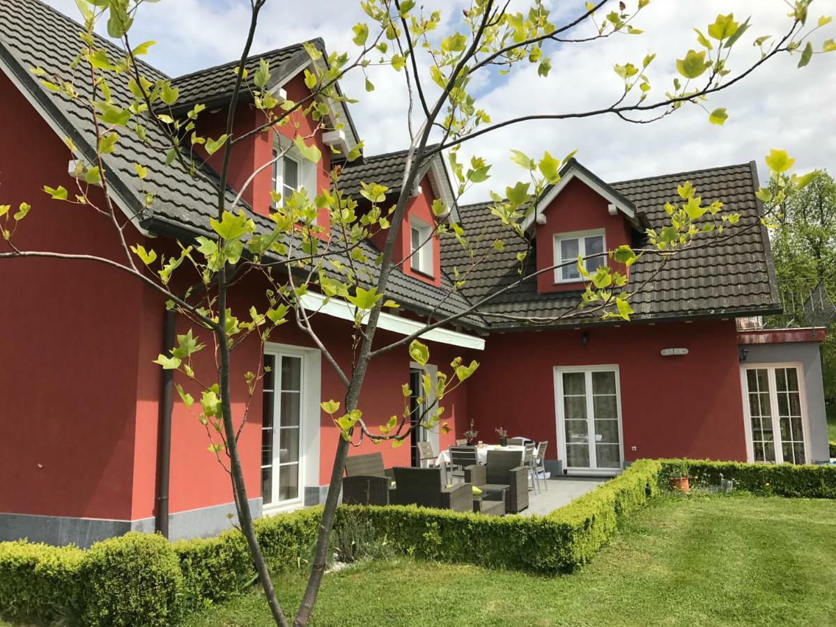 Linden Garden Apartment بوستوينا المظهر الخارجي الصورة