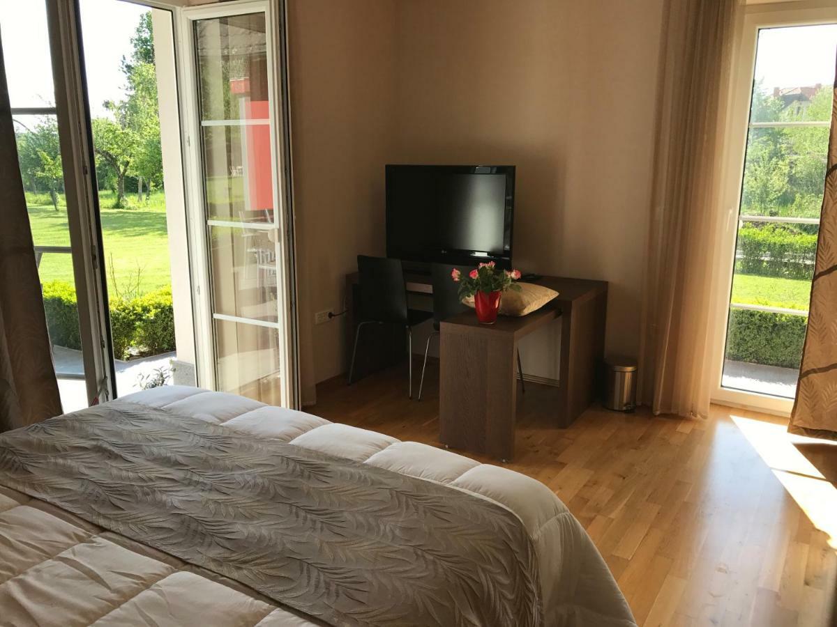 Linden Garden Apartment بوستوينا المظهر الخارجي الصورة